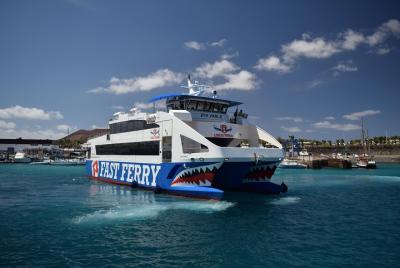 Fuerteventura: Ferry return ticket to Lanzarote with wifi