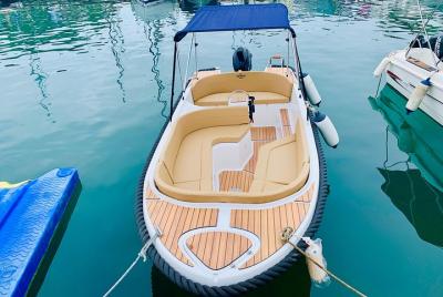 Boat rental without a licence Mareti half day Boat rental without a licence Mareti half day