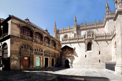 Private Historical Tour at the City Center of Granada and Albaicin Private Historical Tour at the City Center of Granada and Albaicin