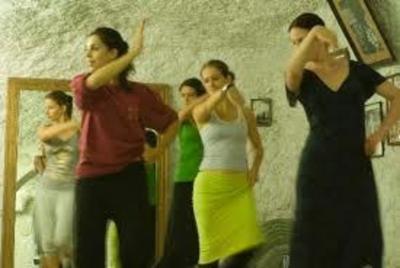 Private Tour: Flamenco Dance Lesson in a Granada Sacromonte Cave Private Tour: Flamenco Dance Lesson in a Granada Sacromonte Cave