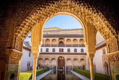 The Alhambra Palace: Self-guided Audio Tour on Your Phone (without ticket)