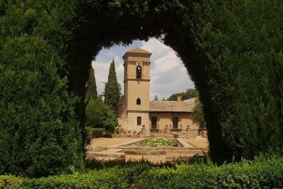Group tour: the Alhambra of Granada Group tour: the Alhambra of Granada