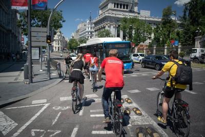 Private customizable bike tour Madrid