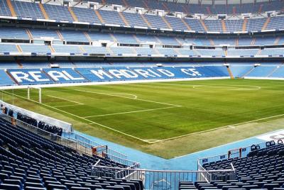 Madrid Highlights Tour with Santiago Bernabeu Stadium Entrance