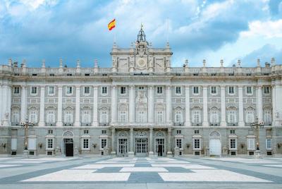 Private visit to the Royal Palace of Madrid and the Prado Museum. Entrance skip the line included, pick up at your hotel and cab included in the price.