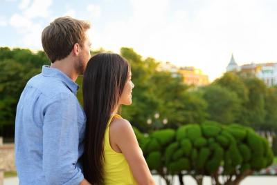 Honeymoon Photo Shoot in Madrid