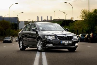 Round Trip Private Transfer from Madrid MAD to Madrid City by Sed