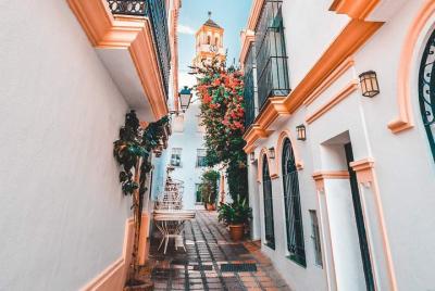 Malaga Shore Excursion: Malaga highlights & Marbella small-group  Malaga Shore Excursion: Malaga highlights & Marbella small-group