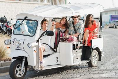 Express tour of Malaga by electric tuk-tuk Express tour of Malaga by electric tuk-tuk