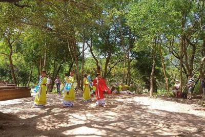 Private Car Transfer to Visit My Son Sanctuary-Monkey Mountain & Marble Mountain Private Car Transfer to Visit My Son Sanctuary-Monkey Mountain & Marble Mountain