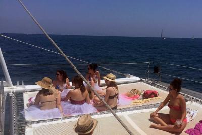 Málaga Swim Cruise with Tapas Dinner and Flamenco Show Málaga Swim Cruise with Tapas Dinner and Flamenco Show