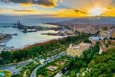 Private Malaga Highlights & Sunset Tour - by OhMyGoodGuide!  Private Malaga Highlights & Sunset Tour - by OhMyGoodGuide!