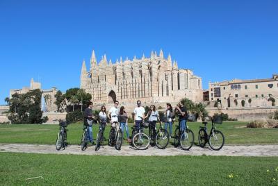 Palma de Mallorca 3-Hour Highlights and Tapas Tasting Bike Tour Palma de Mallorca 3-Hour Highlights and Tapas Tasting Bike Tour