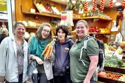 Food Tasting Walking Tour in Palma with a Local