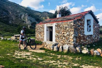 E-Mountain Bike & Wine Tour from Marbella to Sierra Blanca