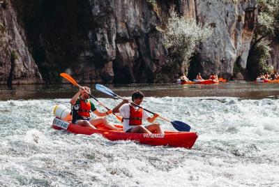 Guided kayaking on the Nalón river Oviedo Guided kayaking on the Nalón river Oviedo