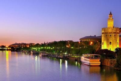 Medieval Seville Guided Tour and River Cruise