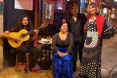 The Ultimate Flamenco Experience (coffee, class, tapas and show with the artist) The Ultimate Flamenco Experience (coffee, class, tapas and show with the artist)