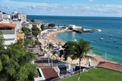 Ivan Bahia Guide's takes you on Salvador's 500 years in 1 day' EC