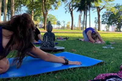 Yoga in Seville outdoors