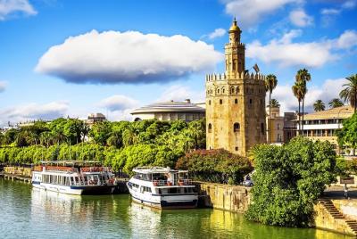 Santa Cruz Jewish Quarter Walking Tour, Guadalquivir and Highlights of Seville