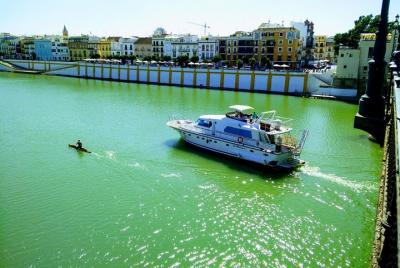 OFFER Dinner / Lunch on exclusive yacht, GIFT Flamenco Ticket House of Memory OFFER Dinner / Lunch on exclusive yacht, GIFT Flamenco Ticket House of Memory