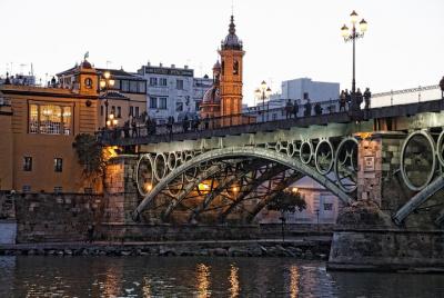Tapas Guided Tour in Triana Seville Tapas Guided Tour in Triana Seville