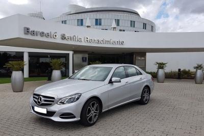 One-way transfer by sedan from Seville Airport to hotel in Sevill