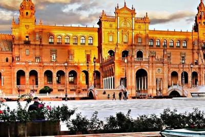 Private Departure Transfer from Sevilla's City center to the Airp