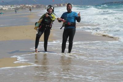 Semi-priviled kitesurf courses in Tarifa (3 hours a day) Semi-priviled kitesurf courses in Tarifa (3 hours a day)