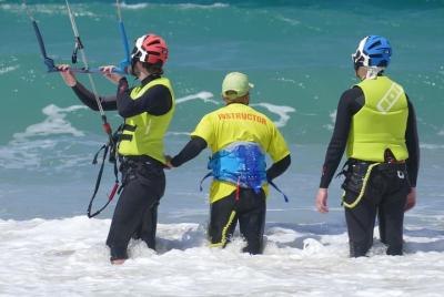 Private kitesurf session (2 hours)