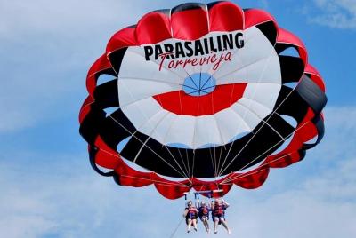 Parasailing in Torrevieja Parasailing in Torrevieja