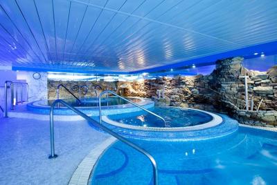 Spa circuit with lunch or dinner