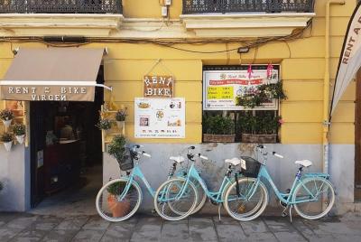 Fantastic Tour with Guides in Dutch, English, Italian, Spanish Fantastic Tour with Guides in Dutch, English, Italian, Spanish