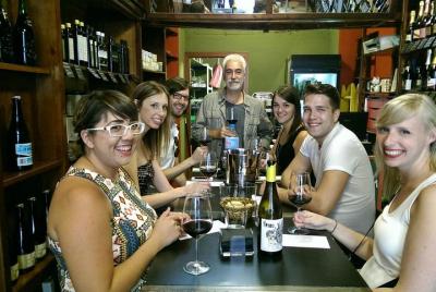 Private wine tasting with snacks in the historic centre of Valenc