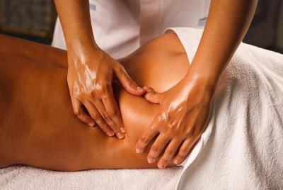 Couple Massage Workshop in Pontevedra with Appetizers Couple Massage Workshop in Pontevedra with Appetizers
