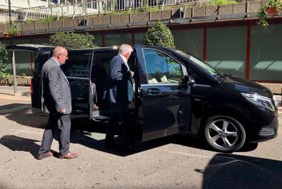 Arrival Private Transfer Bristol Airport BRS to Bristol by Luxury Arrival Private Transfer Bristol Airport BRS to Bristol by Luxury