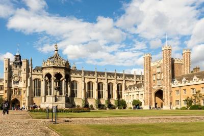 Cambridge’s Colleges and Classic Sights: A Self-Guided Audio Tour Cambridge’s Colleges and Classic Sights: A Self-Guided Audio Tour