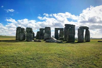London to Stonehenge Shuttle Bus and Independent Day Trip