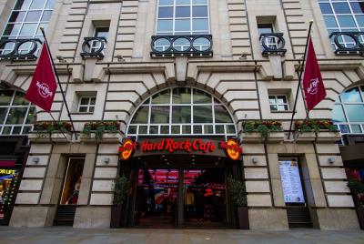 Skip the Line: Hard Rock Cafe Piccadilly Circus Including Meal  Skip the Line: Hard Rock Cafe Piccadilly Circus Including Meal