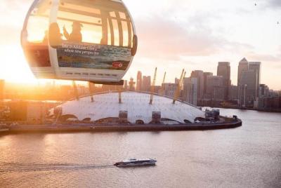Emirates Airline Cable Car and Uber Boat by Thames Clippers Hop O Emirates Airline Cable Car and Uber Boat by Thames Clippers Hop O