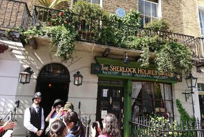 Sherlock Holmes Private Guided Tour - BBC Series & Traditional Lo