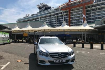 Portsmouth PORT to London Gatwick - Private Transfer