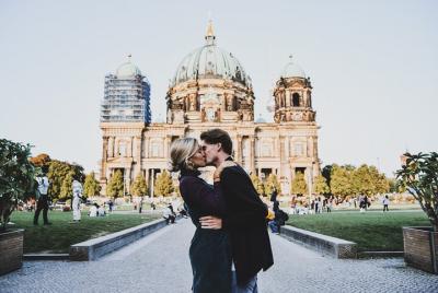 Berlin Photography Tour with a Expert Guide - Brandenburg Gate, Linden St & more Berlin Photography Tour with a Expert Guide - Brandenburg Gate, Linden St & more