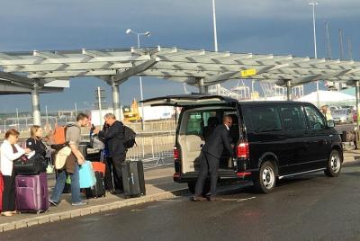 Shared Ride Southampton Cruise Port Arrival to Heathrow Airport o