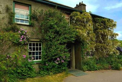 Beatrix Potter: Afternoon Half Day All-Inclusive Tour with an Exp