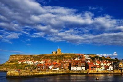 Full-Day Heartbeat Locations Tour from York Full-Day Heartbeat Locations Tour from York