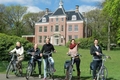 Bloemendaal Highlights: Guided Bike Tour close to Amsterdam Bloemendaal Highlights: Guided Bike Tour close to Amsterdam