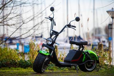 E-scooter (Electric scooter) E-scooter (Electric scooter)