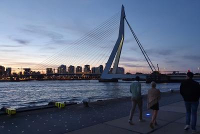 Walking tour Rotterdam hotspots, architecture and history, full o Walking tour Rotterdam hotspots, architecture and history, full o